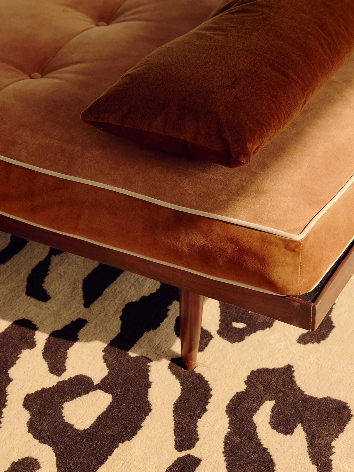 Bengal Modern Hand-Tufted Wool Rug - Image 3