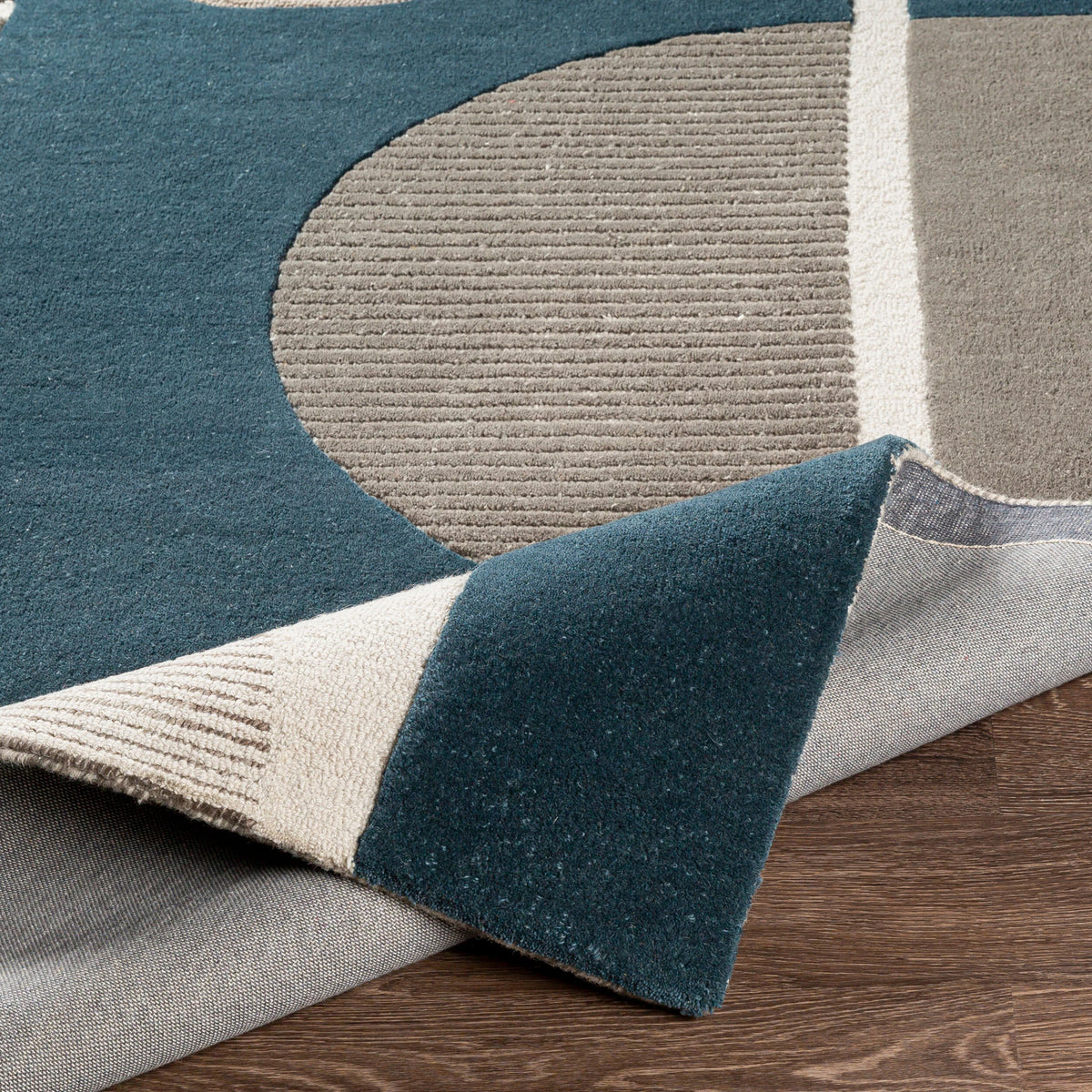 Brooklyn Studio Abstract Hand-Tufted Wool Rug - Image 5