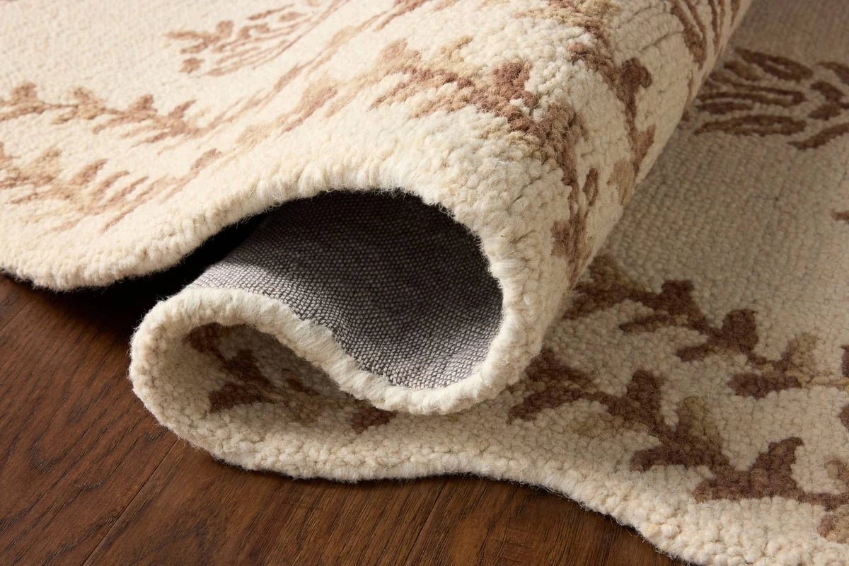 Christmas Ivory, Natural Floral Hand-Tufted Wool Rug - Image 7