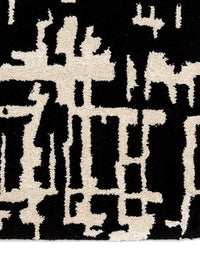 Clayt BlackCream Abstract Hand-Tufted Wool Rug - Image 5