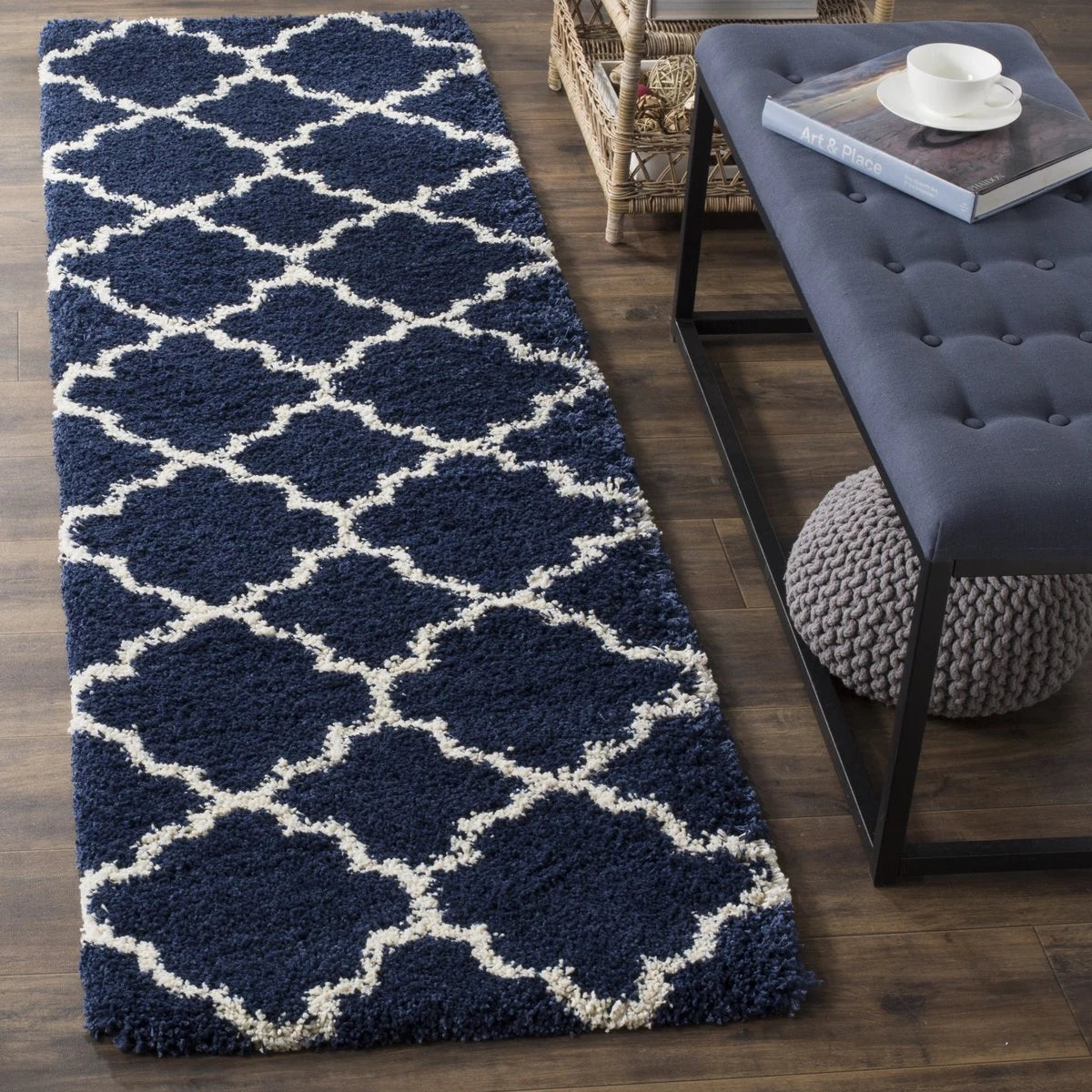 Club NAVY IVORY Retro Collection Plush Shag Rug - Image 1
