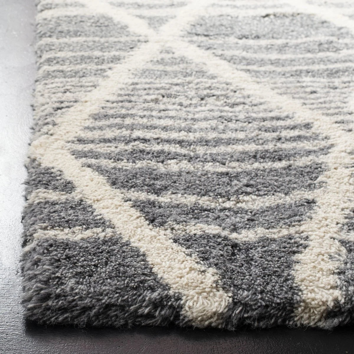Cosmic Grey, Ivory Retro Collection Plush Shag Rug - Image 5