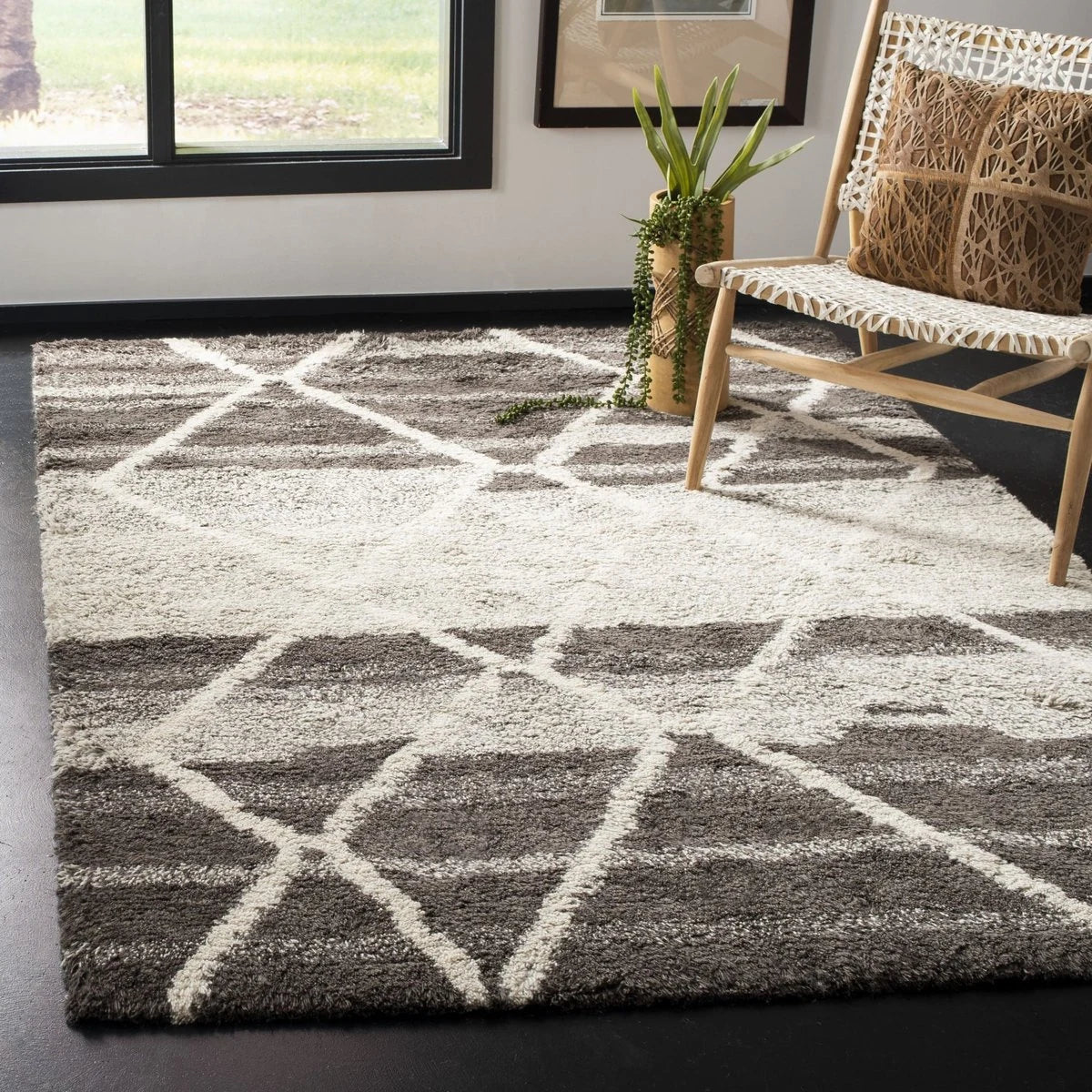 Cosmic Sand, Ivory Retro Collection Plush Shag Rug - Image 1
