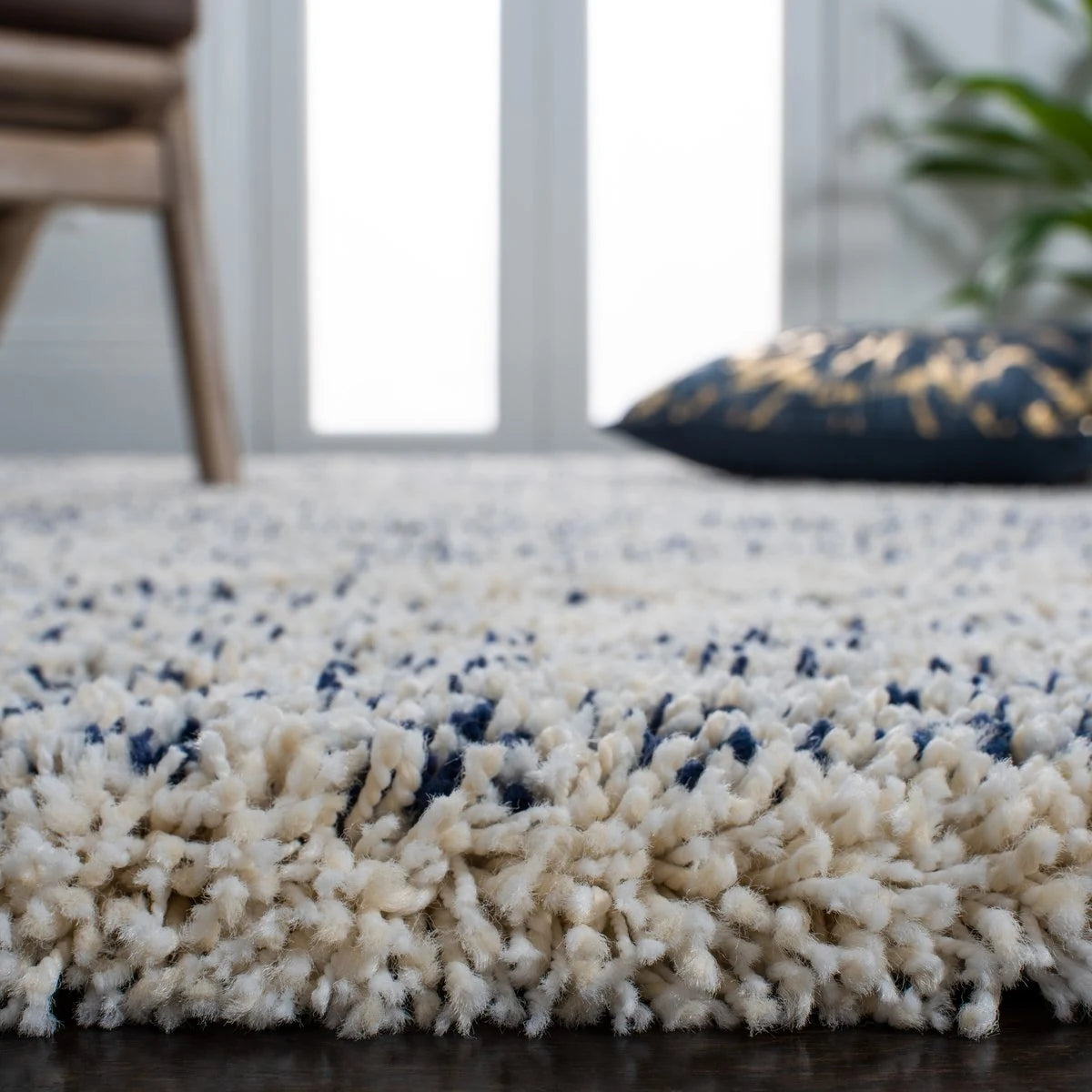Denim Ivory, Navy Ombre Collection Plush Shag Rug - Image 3