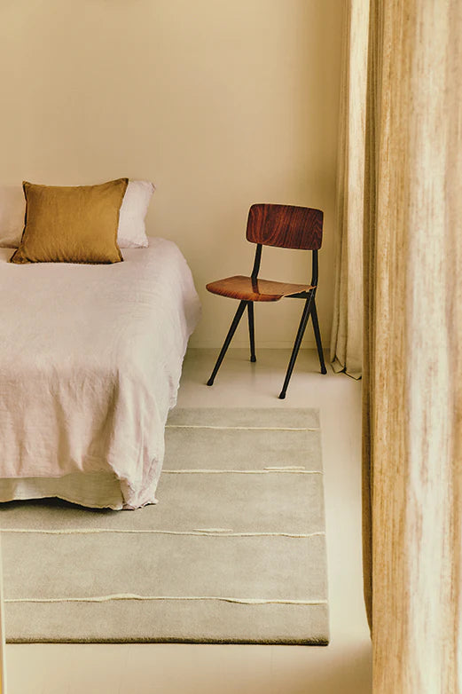 Eclat Modern Hand-Tufted Wool Rug - Image 1