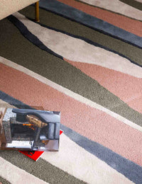 Hamburg Abstract Hand-Tufted Wool Rug - Image 3