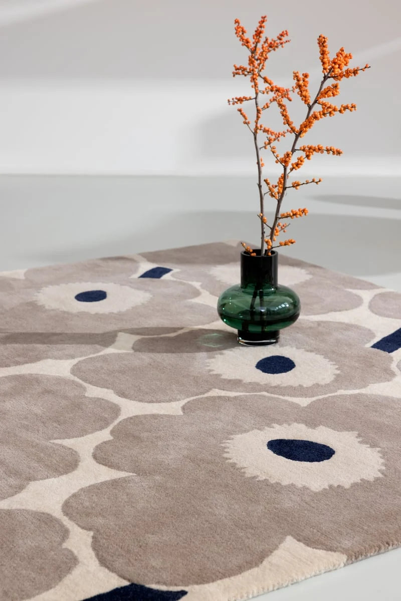 Honey Greige Floral Hand-Tufted Wool Rug - Image 3