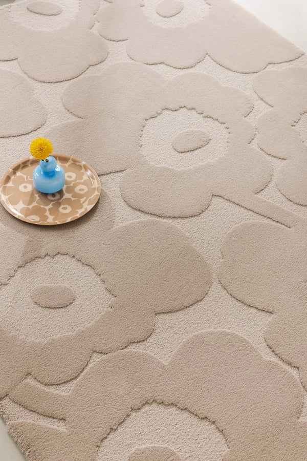 Honey Light Beige Floral Hand-Tufted Wool Rug - Image 1