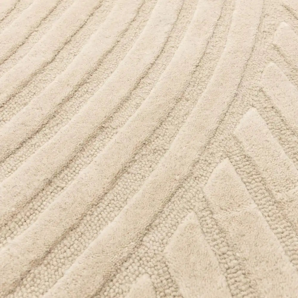 Hugo Sand Geometric Hand-Tufted Wool Rug - Image 4