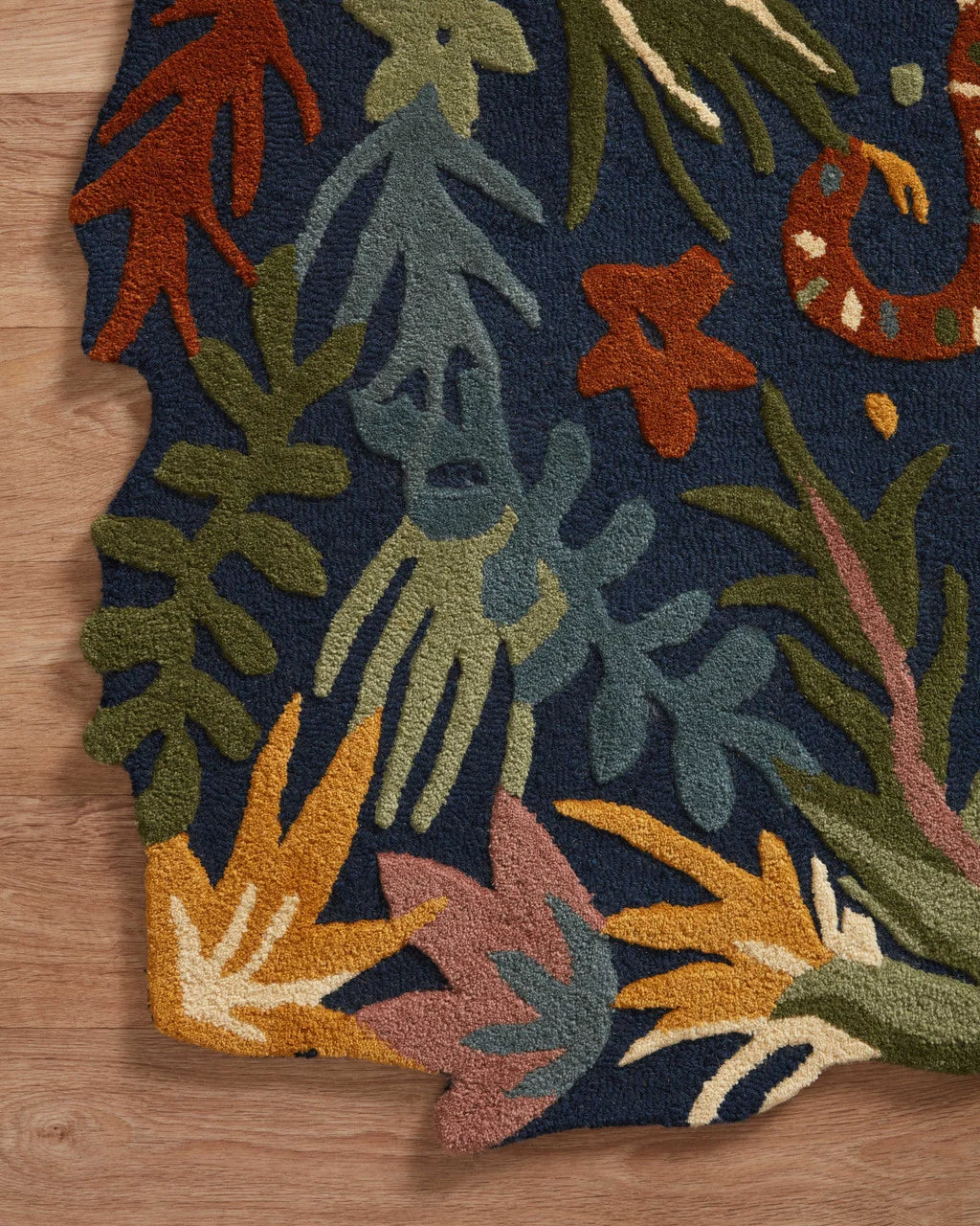 Jungle Floral Hand-Tufted Wool Rug - Image 3