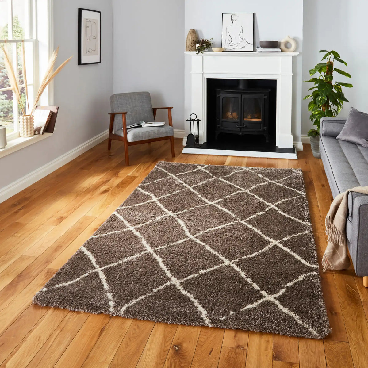 Latice Beige Cream Retro Collection Plush Shag Rug - Image 1