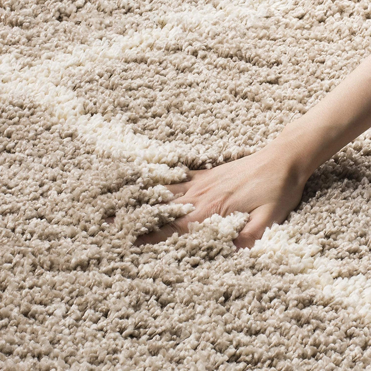 Latice BEIGE & IVORY Retro Collection Plush Shag Rug - Image 2