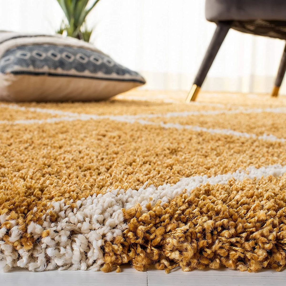 Latice GOLD & IVORY Retro Collection Plush Shag Rug - Image 3