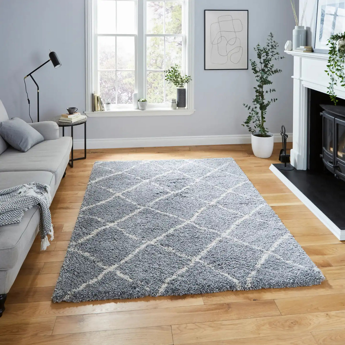 Latice Grey Cream Retro Collection Plush Shag Rug - Image 1