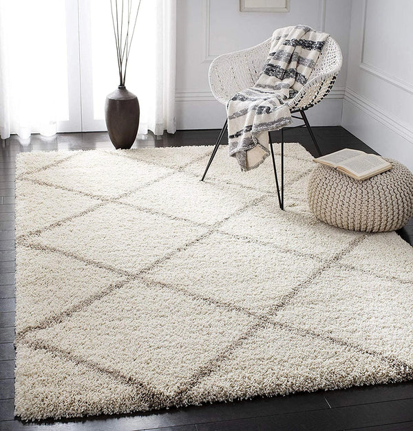 Latice IVORY & BEIGE Retro Collection Plush Shag Rug - Image 1