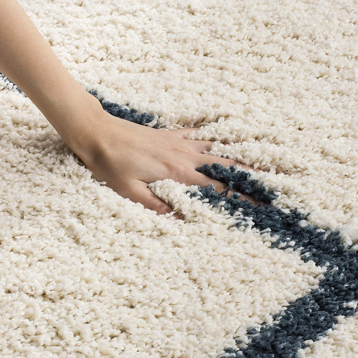 Latice IVORY & SLATE BLUE Retro Collection Plush Shag Rug Round Rug - Image 2