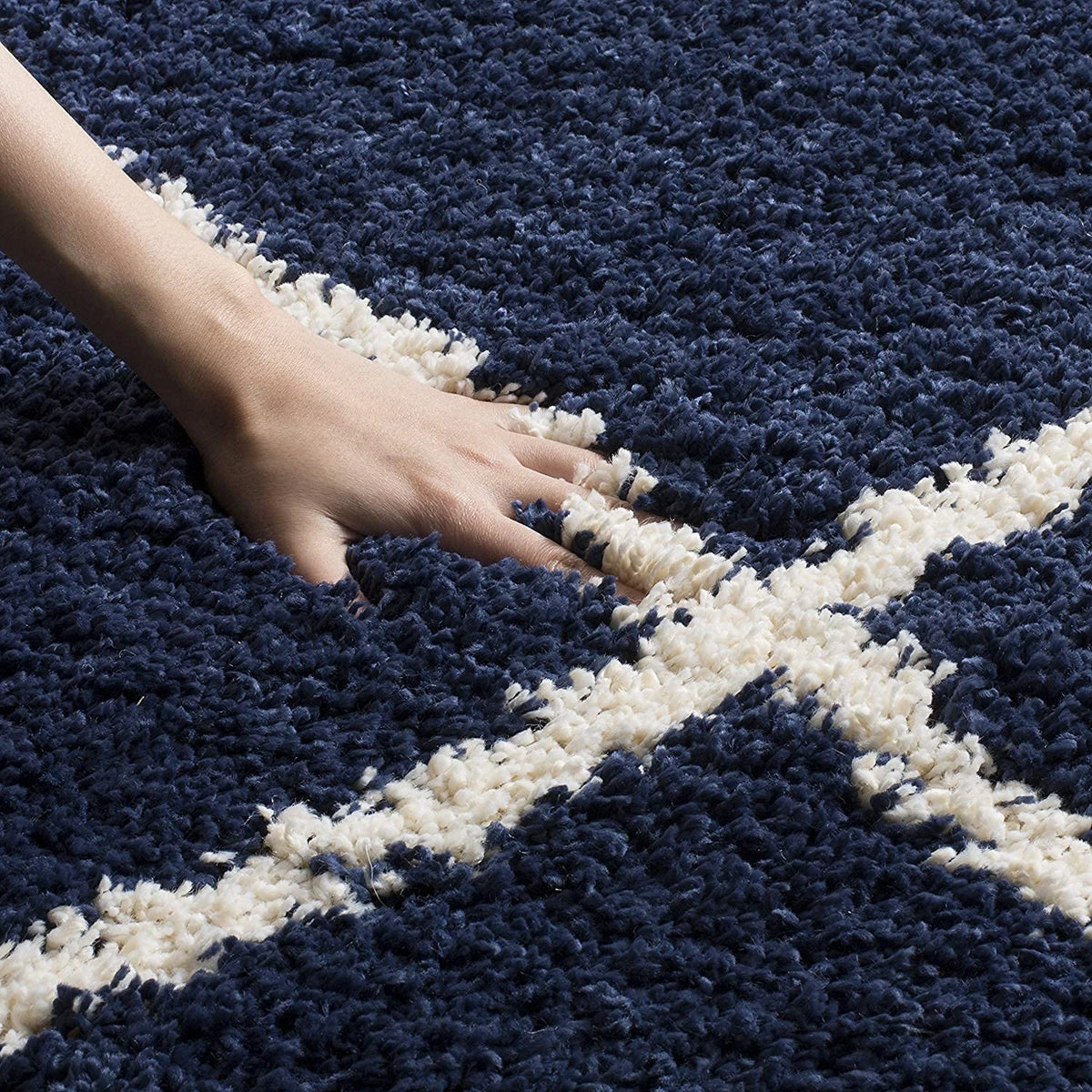Latice NAVY BLUE & IVORY Retro Collection Plush Shag Rug - Image 2