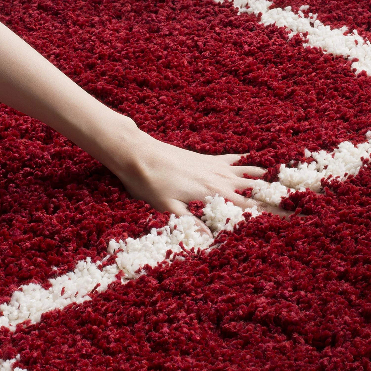 Latice Red Ivory Retro Collection Plush Shag Rug - Image 2