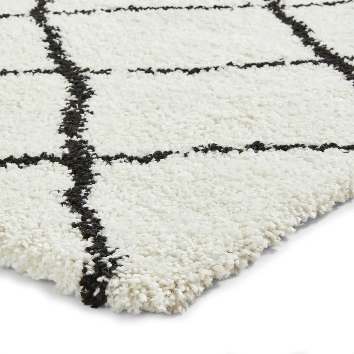 Latice White Black Retro Collection Plush Shag Rug - Image 3