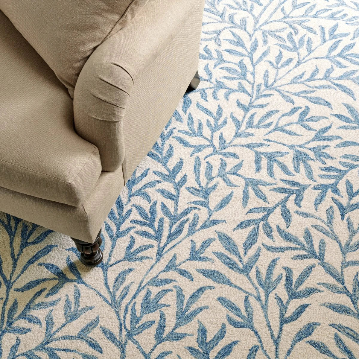 Leaf Ivory, Blue Floral Hand-Tufted Wool Rug - Image 3