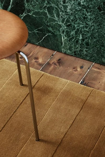 Leo Geometric Hand-Tufted Wool Rug - Image 2