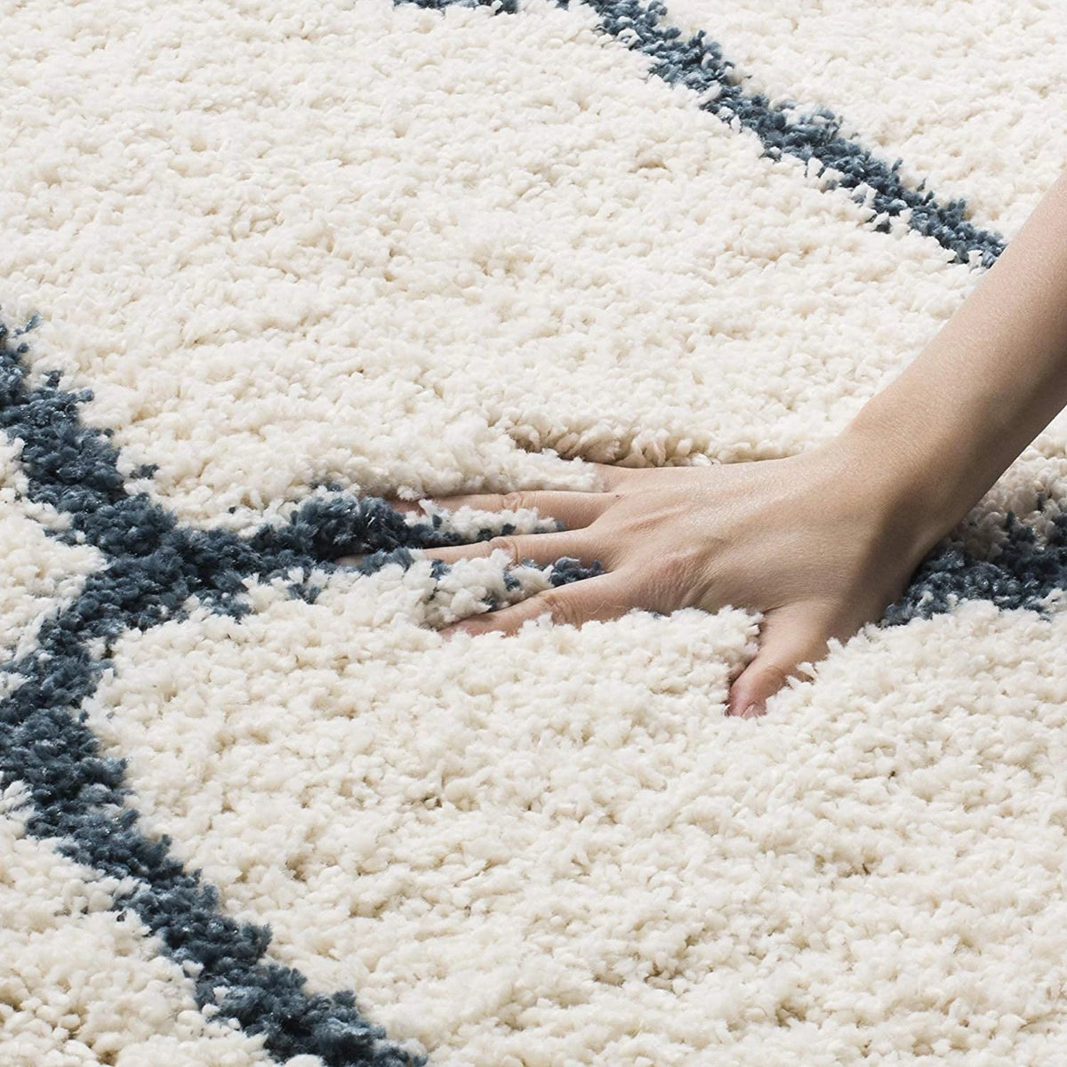 Morocco IVORY & BLUE Retro Collection Plush Shag Rug Round Rug - Image 6