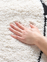 Oxford Ivory, Black Ripple Collection Plush Shag Rug - Image 7