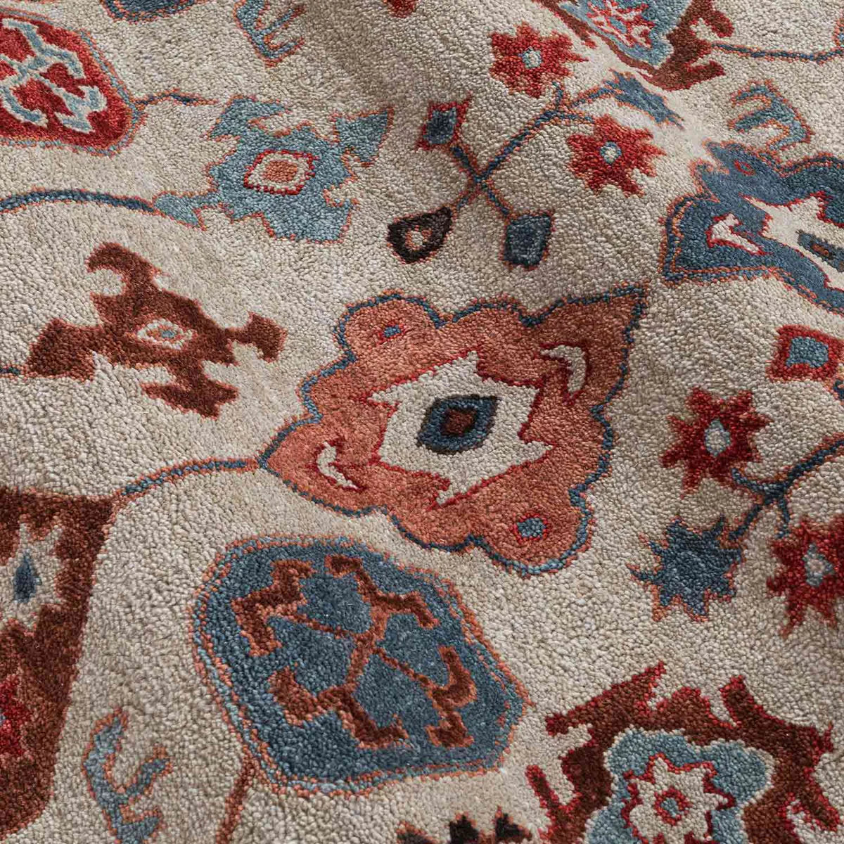 Rimaya Traditional Hand-Tufted Wool Rug - Image 3