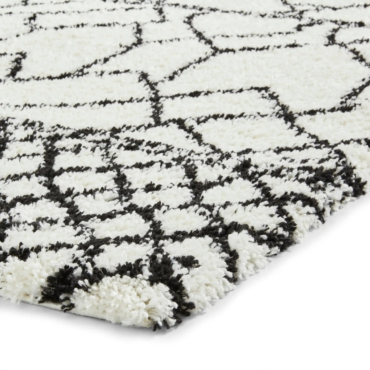 Scandi Linear White & Black Retro Plush Shag Rug - Image 3