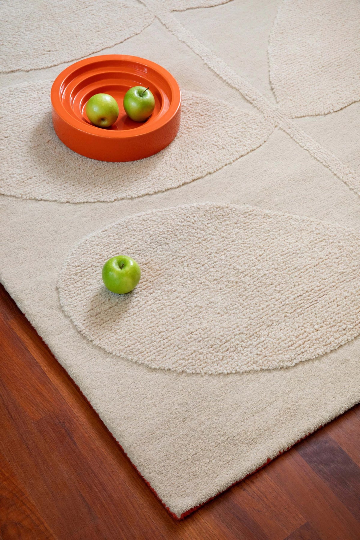 Stem Ecru Floral Hand-Tufted Wool Rug - Image 3