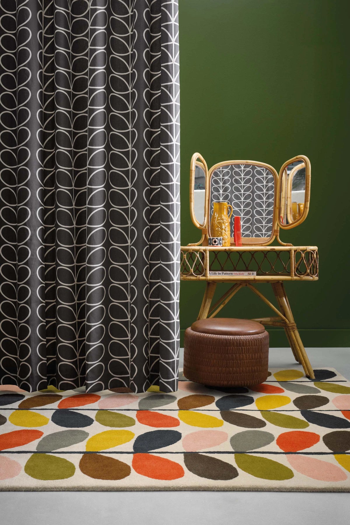 Stem Rainbow Floral Hand-Tufted Wool Rug - Image 2