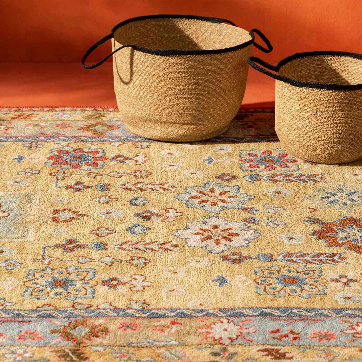 Teke Traditional Hand-Tufted Wool Rug - Image 5