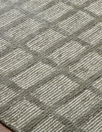 Tress Geometric Hand-Tufted Wool Rug - Image 3