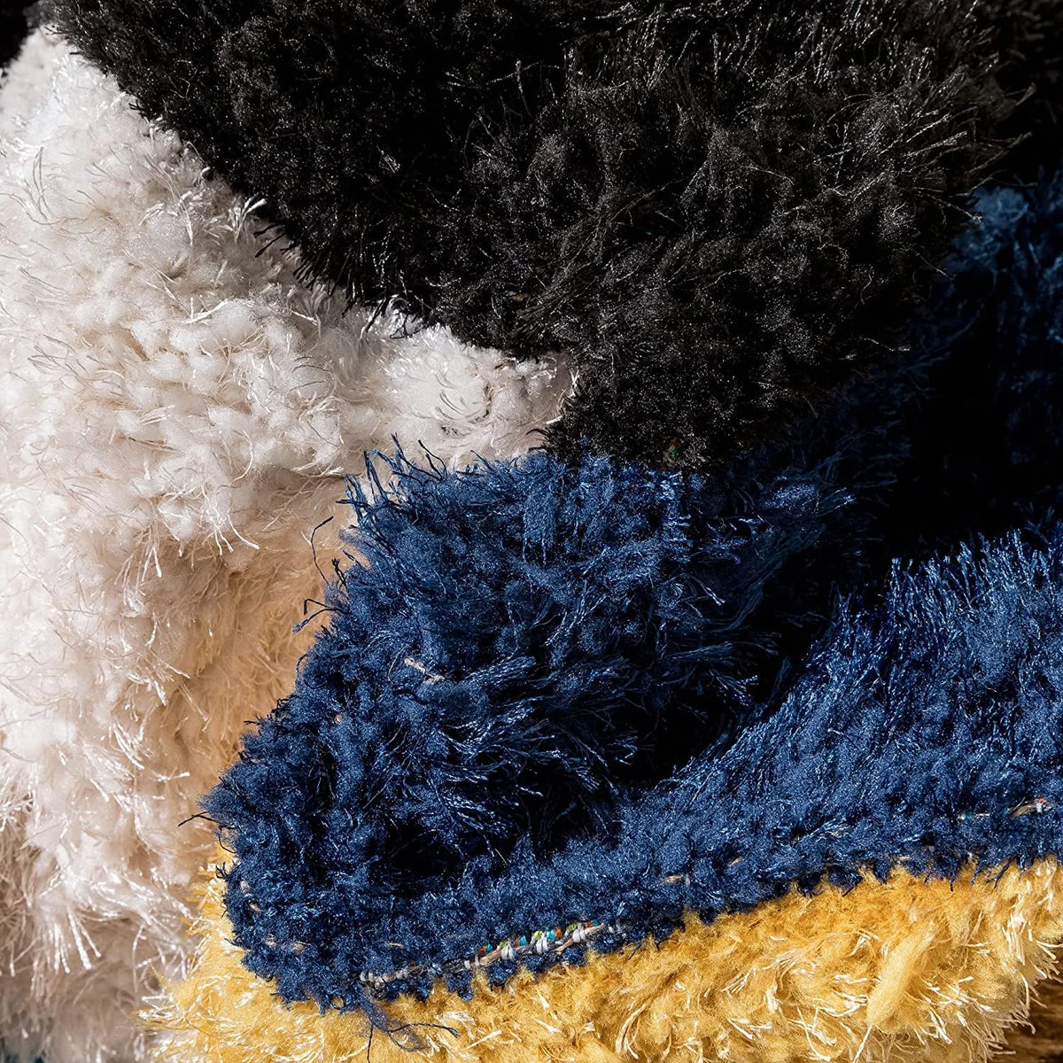 Triangle D Plush Shag Rug - Image 3